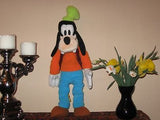 Euro Disney Europe Jumbo 19in. - 48 cm GOOFY Plush Doll