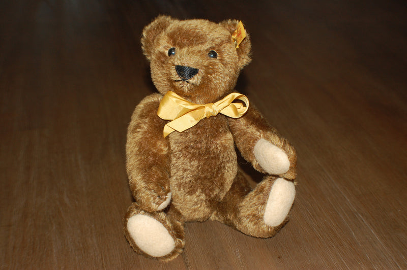 Steiff Classic 1909 Chocolate Brown Teddy Bear EAN 000423 2008 Jadees Antique Bear Shoppe